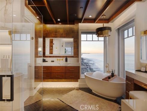 35767  Beach   Road, Dana Point, CA