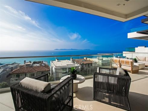 7 Pacific Wave , Dana Point, CA