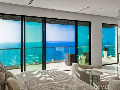 7 Pacific Wave , Dana Point, CA