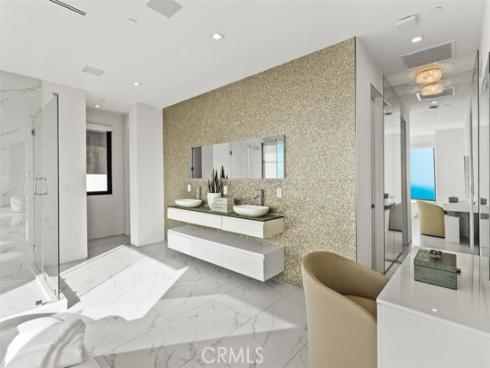 7 Pacific Wave , Dana Point, CA