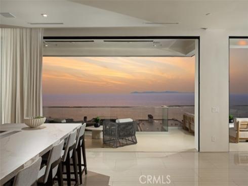 7 Pacific Wave , Dana Point, CA