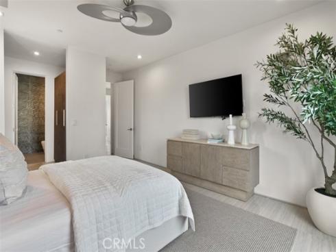 7 Pacific Wave , Dana Point, CA