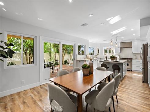 27 Palm Beach Court , Dana Point, CA