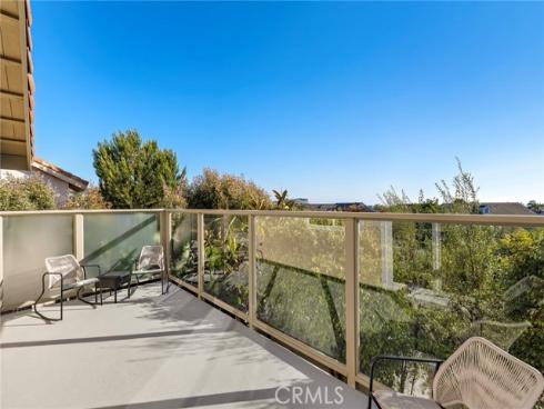 27 Palm Beach Court , Dana Point, CA