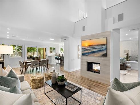 27 Palm Beach Court , Dana Point, CA