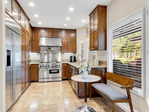 16  Saint John  , Dana Point, CA