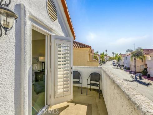 16  Saint John  , Dana Point, CA