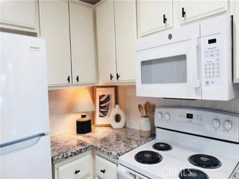 18  Corniche Dr.  B , Dana Point, CA