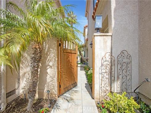 70  Saint Michael  , Dana Point, CA