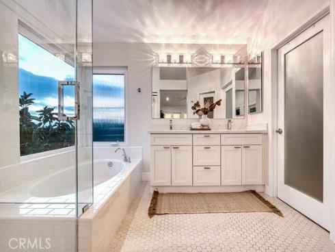 27 Palm Beach Court, Dana Point, CA