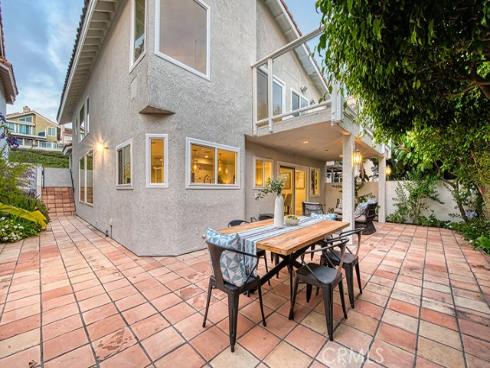 27 Palm Beach Court, Dana Point, CA