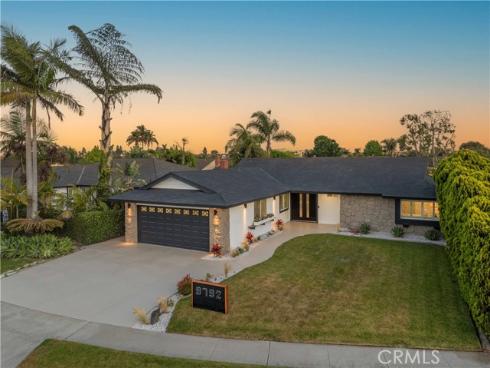 9792 La Arena Circle, Fountain Valley, CA