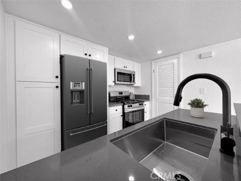 17333  Brookhurst  D6  Street, Fountain Valley, CA