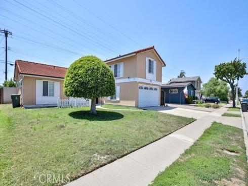 17475 Santa Lucia Street, Fountain Valley, CA