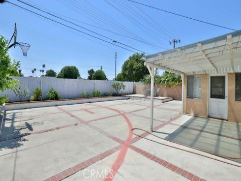 17475 Santa Lucia Street, Fountain Valley, CA