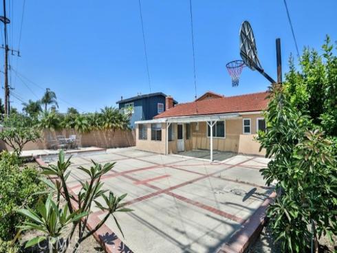 17475 Santa Lucia Street, Fountain Valley, CA