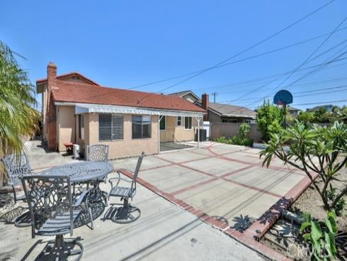 17475 Santa Lucia Street, Fountain Valley, CA