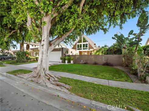 9168 El Azul Circle , Fountain Valley, CA