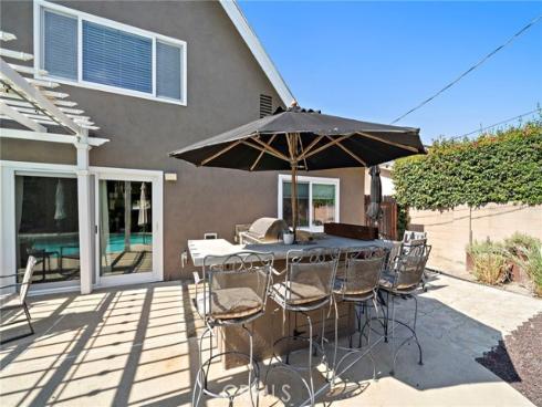 9168 El Azul Circle , Fountain Valley, CA