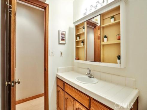 17200  Newhope  109  Street, Fountain Valley, CA