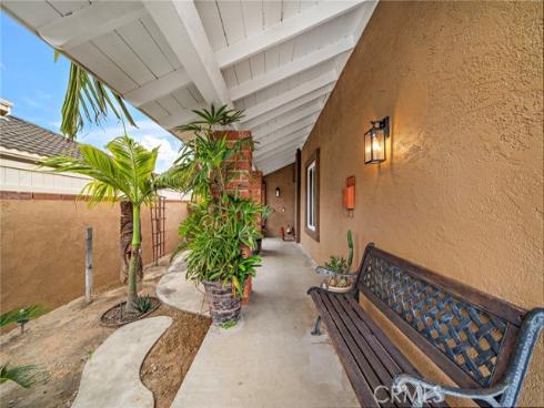 17349 Los Amigos Circle , Fountain Valley, CA