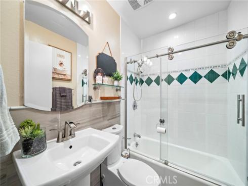 17349 Los Amigos Circle , Fountain Valley, CA