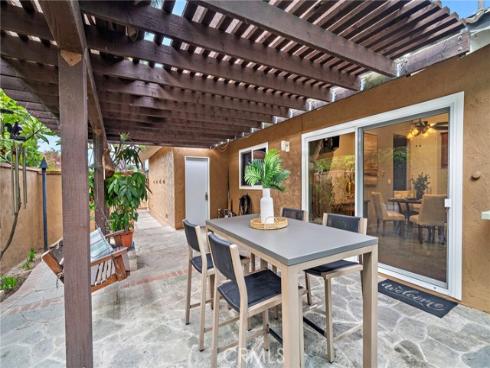 17349 Los Amigos Circle , Fountain Valley, CA