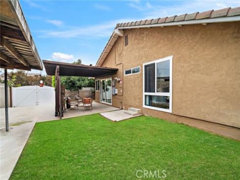 17349 Los Amigos Circle , Fountain Valley, CA