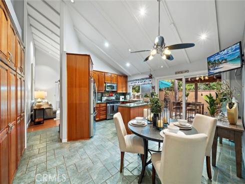 17349 Los Amigos Circle , Fountain Valley, CA