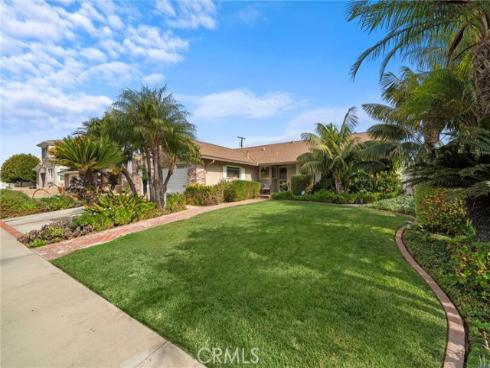 17384 Oak Street, Fountain Valley, CA