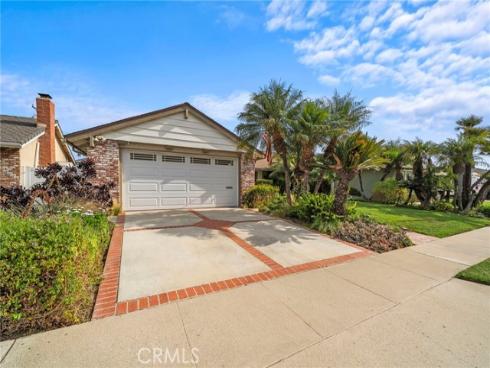 17384 Oak Street, Fountain Valley, CA