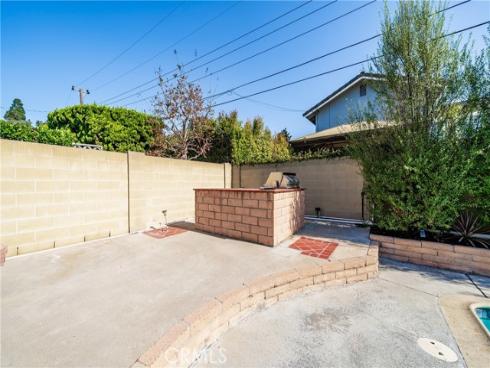 18540  Santa Cruz Circle  , Fountain Valley, CA