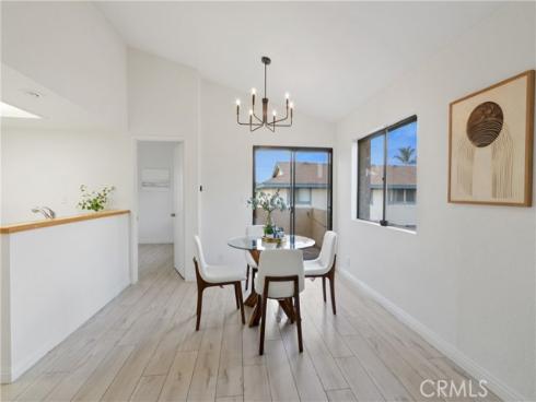 17333  Brookhurst  F2  Street, Fountain Valley, CA