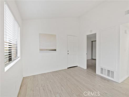 17333  Brookhurst  F2  Street, Fountain Valley, CA