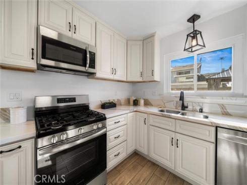 10484 Teal Circle, Fountain Valley, CA