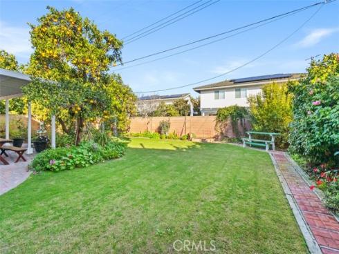 16550  Redwood  , Fountain Valley, CA