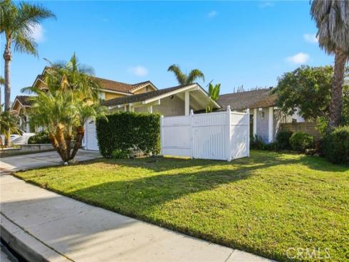 10928 El Domino , Fountain Valley, CA