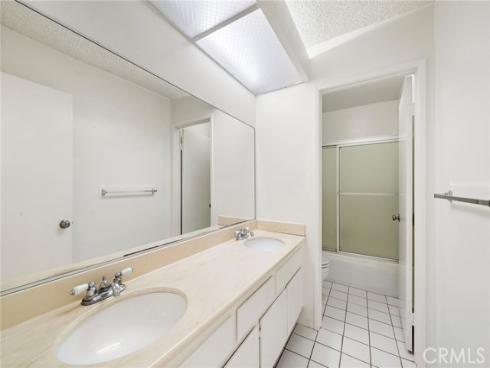 9893 Peralta River , Fountain Valley, CA