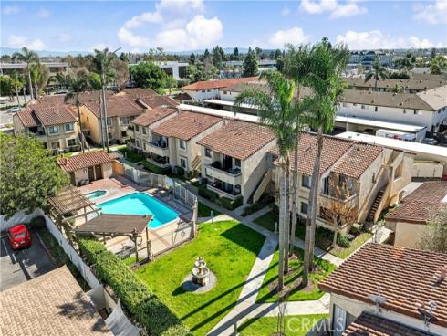 17333 Brookhurst A8 , Fountain Valley, CA