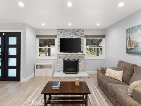 18899 Santa Mariana , Fountain Valley, CA