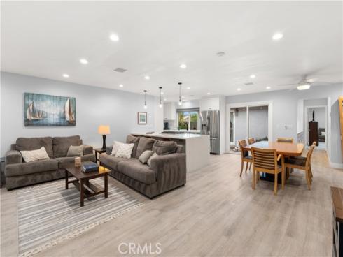 18899 Santa Mariana , Fountain Valley, CA