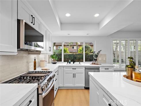 9560 La Amapola Avenue, Fountain Valley, CA