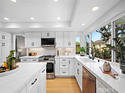 9560 La Amapola Avenue, Fountain Valley, CA