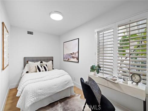 9560 La Amapola Avenue, Fountain Valley, CA