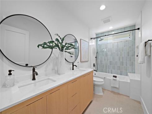 9560 La Amapola Avenue, Fountain Valley, CA