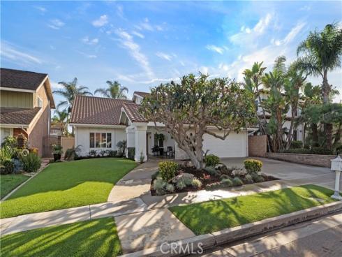 9560 La Amapola Avenue, Fountain Valley, CA