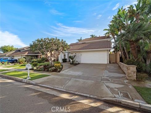 9560  La Amapola   Avenue, Fountain Valley, CA