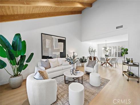 9560 La Amapola Avenue, Fountain Valley, CA