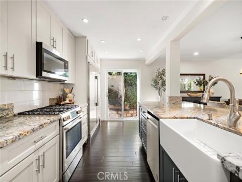 10763 El Centro Avenue