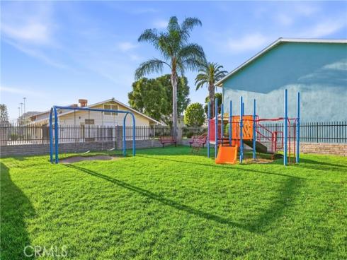 11960  Gloxinia  , Fountain Valley, CA
